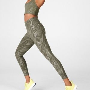 Fabletics outfit NWT
